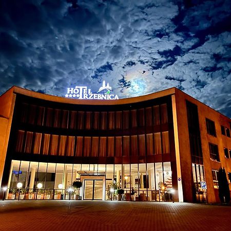 Hotel Trzebnica Exterior foto